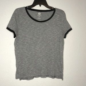 Grey crop shirt
